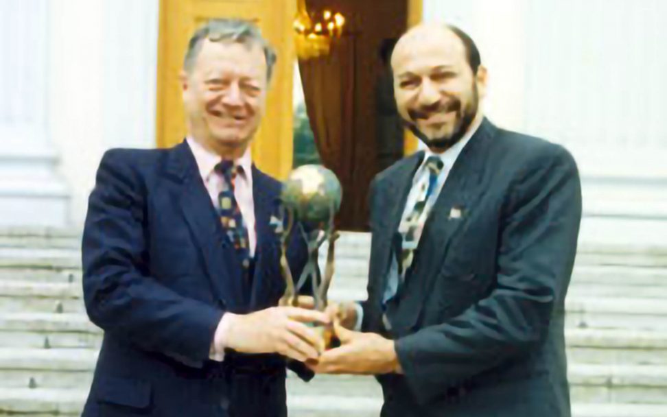 Derek Keys und Trevor Manuel, Träger des Deutschen Afrika-Preises 1994